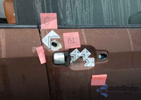 2014 Toyota Tundra 1794 5.7L V8 z USA, uszkodzony, nr VIN 5TFAY5F10EX375850